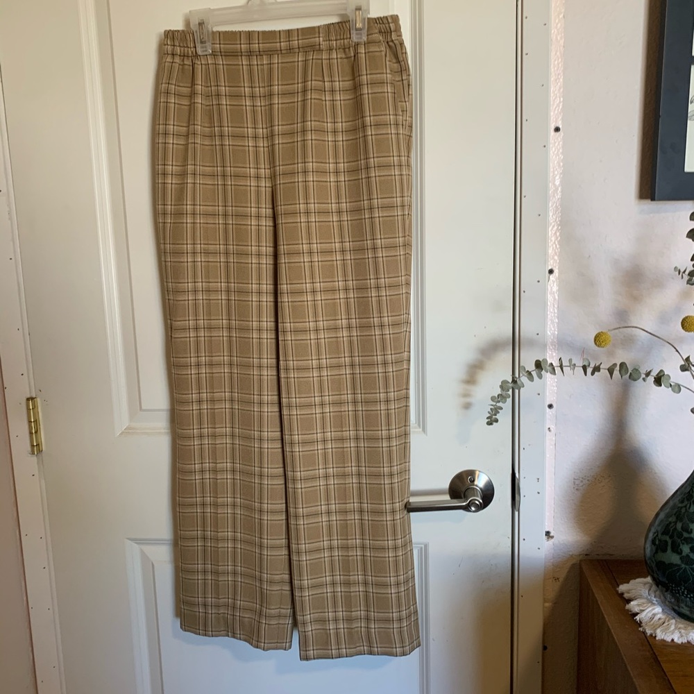 Koret Beige plaid straight leg  trousers petite